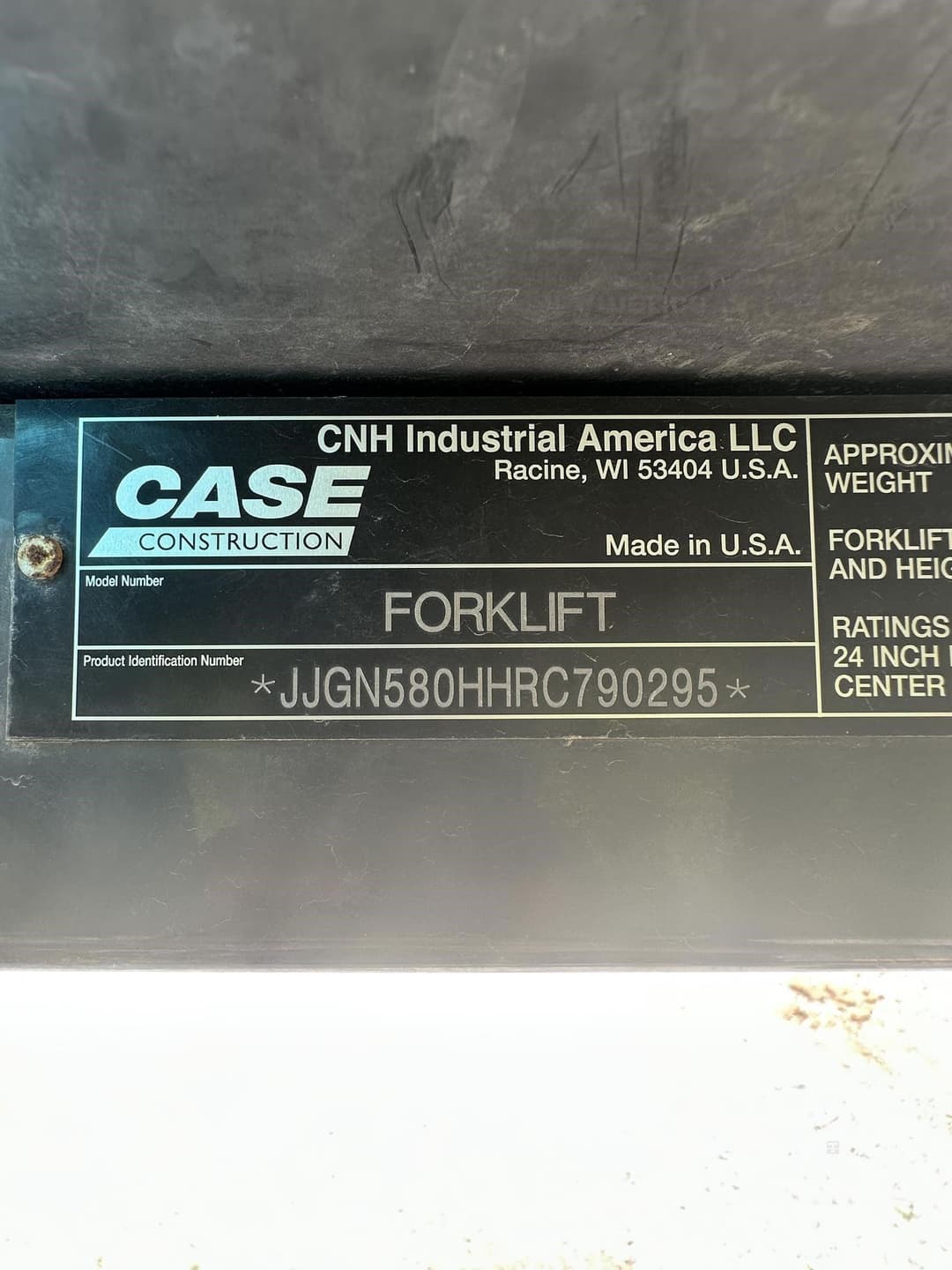 Image of Case 586H Image 0