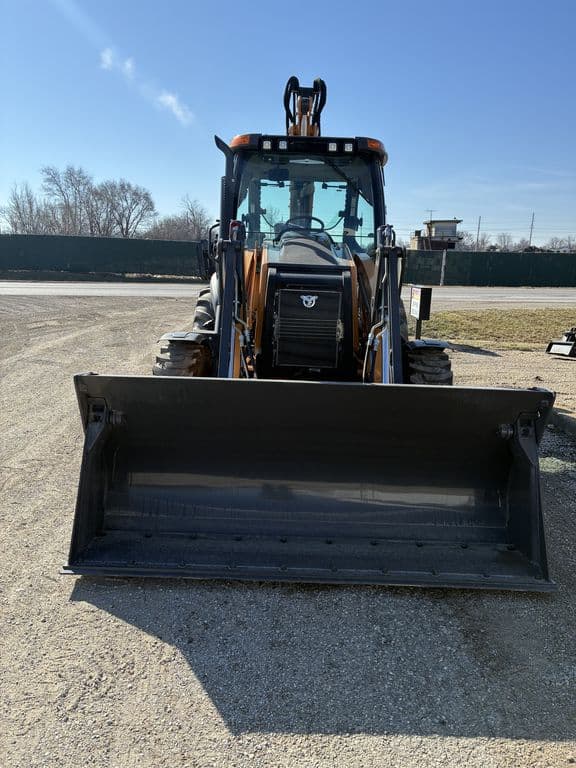 Image of Case 590 Super N equipment image 2