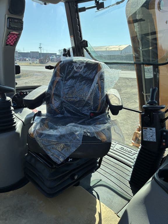 Image of Case 590 Super N equipment image 4