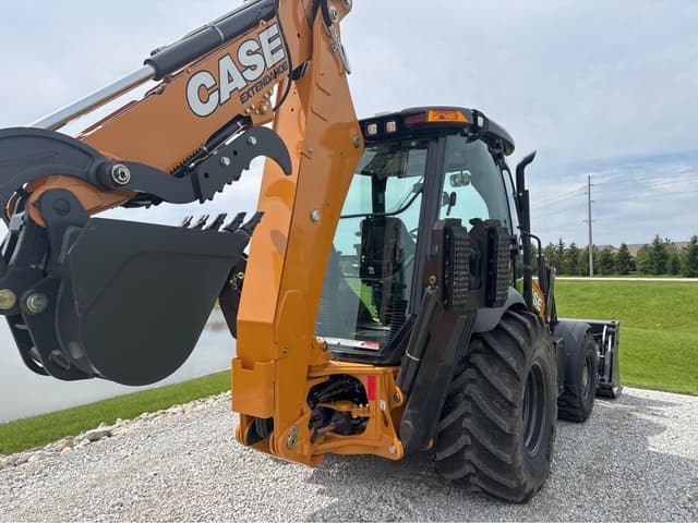 Image of Case 590 Super N equipment image 3