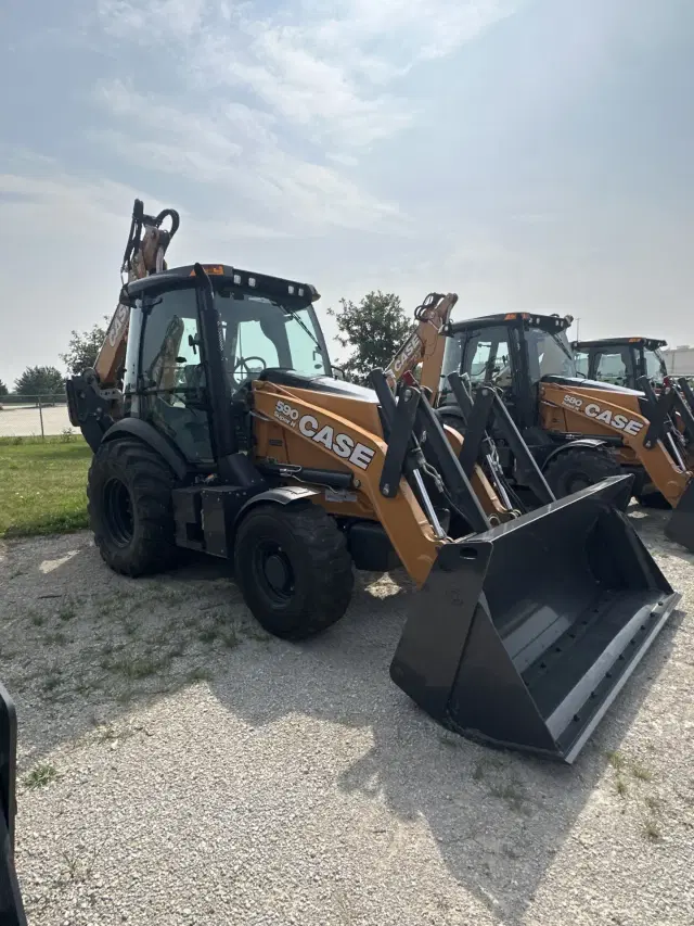 Image of Case 590 Super N equipment image 1