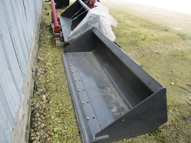 2025 Case Bucket Equipment Image0