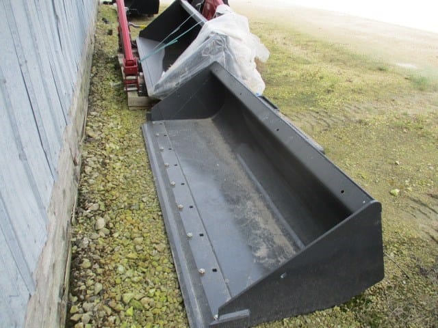 2025 Case 84" HD Dirt Bucket Equipment Image0
