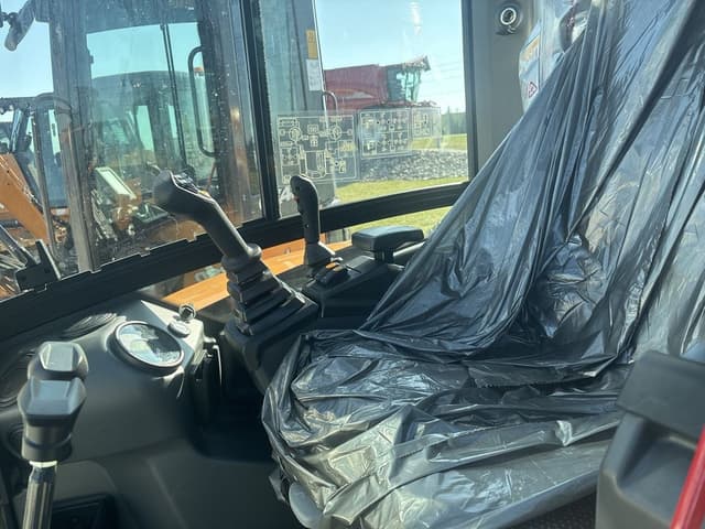 Image of Case CX38D equipment image 4