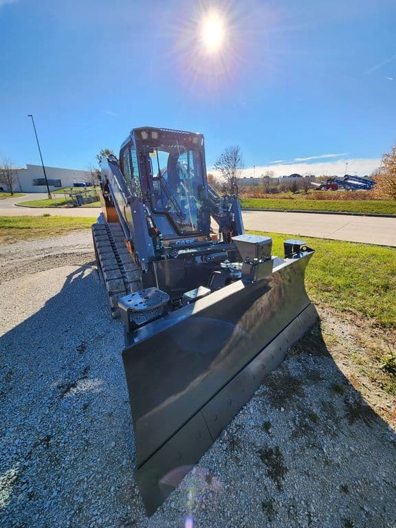 Image of Case DL550 equipment image 3