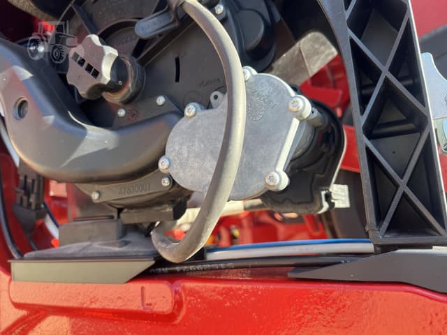 Image of Case IH 2140 equipment image 4
