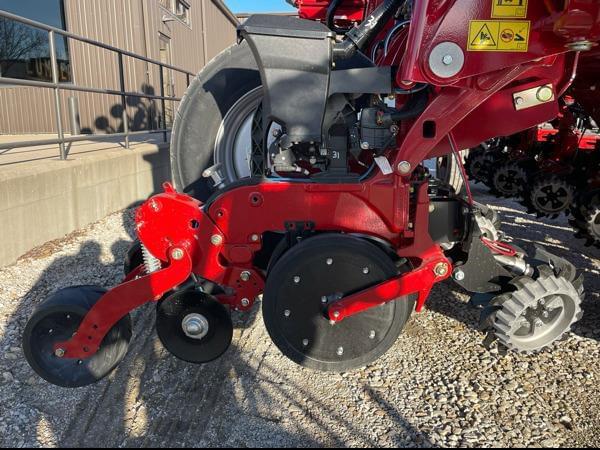 Image of Case IH 2150S equipment image 4