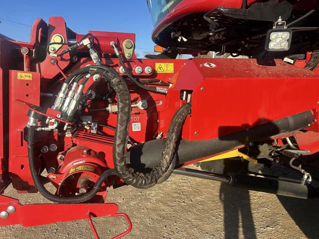 Image of Case IH 8260 equipment image 3