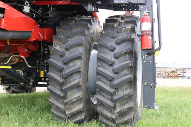 Image of Case IH 8260 equipment image 3