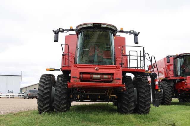 Image of Case IH 8260 equipment image 1