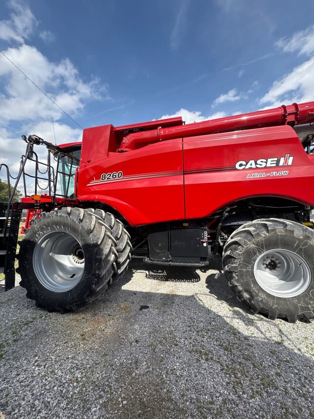Image of Case IH 8260 equipment image 1