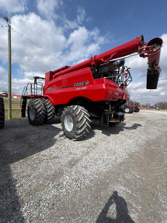 Image of Case IH 8260 equipment image 2