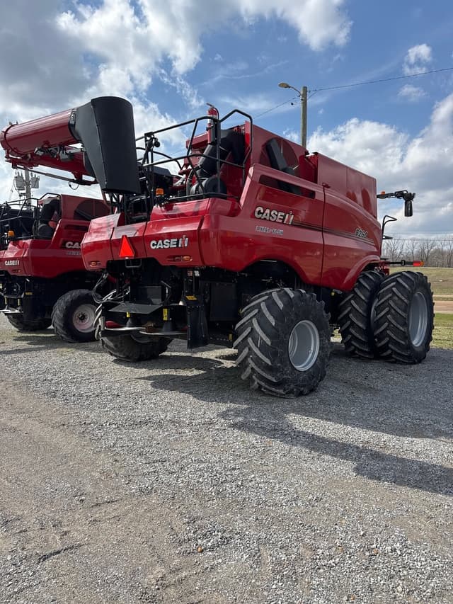 Image of Case IH 8260 equipment image 4