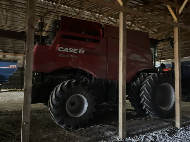Image of Case IH 8260 equipment image 2