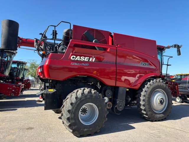 Image of Case IH 8260 equipment image 3