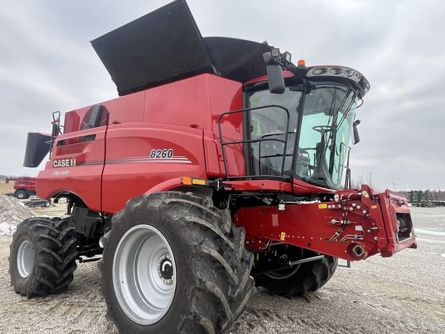 Image of Case IH 8260 equipment image 3