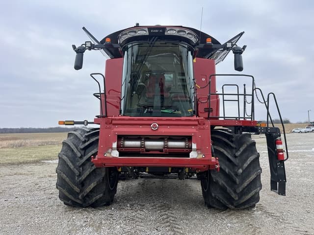 Image of Case IH 8260 equipment image 2