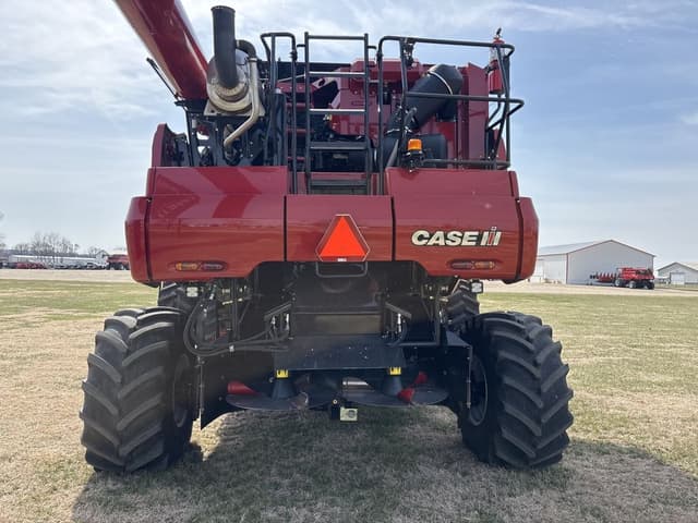 Image of Case IH 8260 equipment image 3