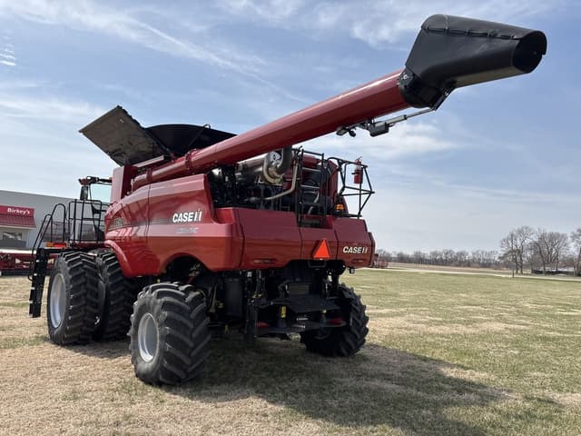 Image of Case IH 8260 equipment image 4