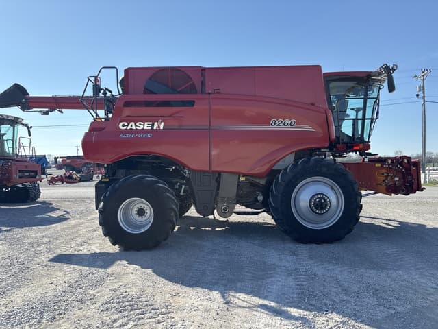 Image of Case IH 8260 equipment image 1