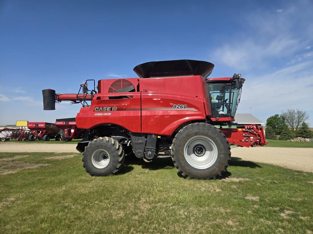 Image of Case IH 8260 Primary image