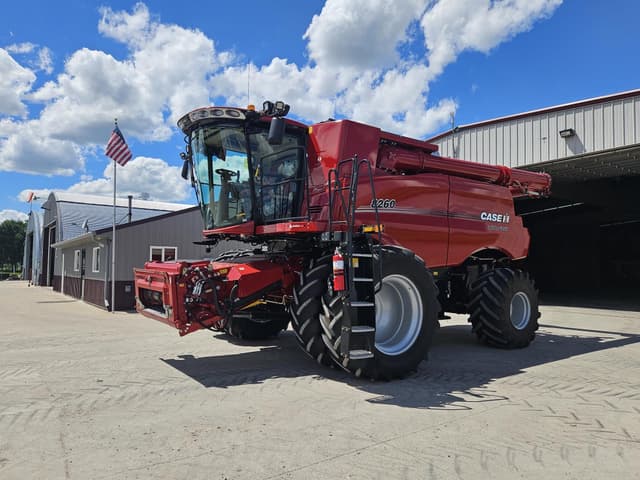 Image of Case IH 8260 equipment image 1