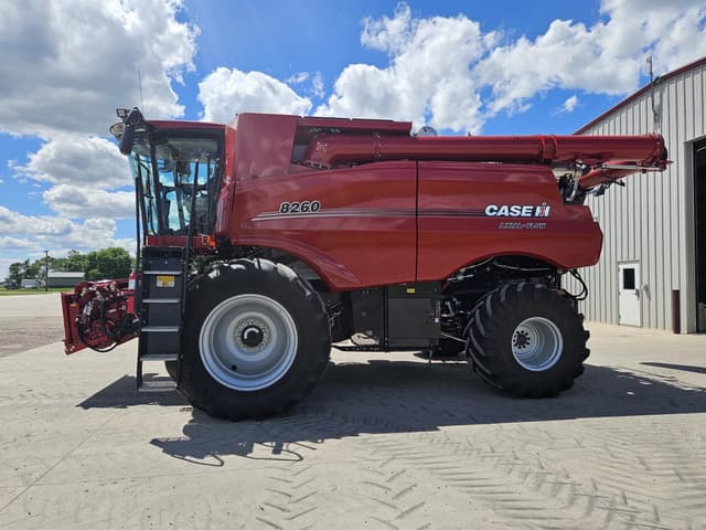 Image of Case IH 8260 equipment image 3