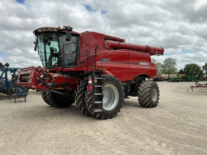 Image of Case IH 8260 Primary image
