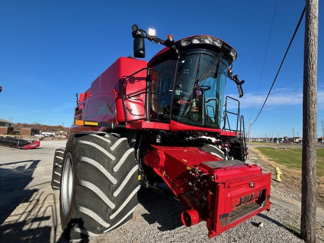 Image of Case IH 8260 equipment image 1