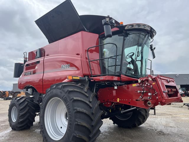 Image of Case IH 8260 equipment image 2