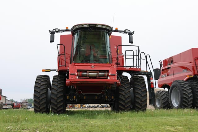 Image of Case IH 8260 equipment image 1