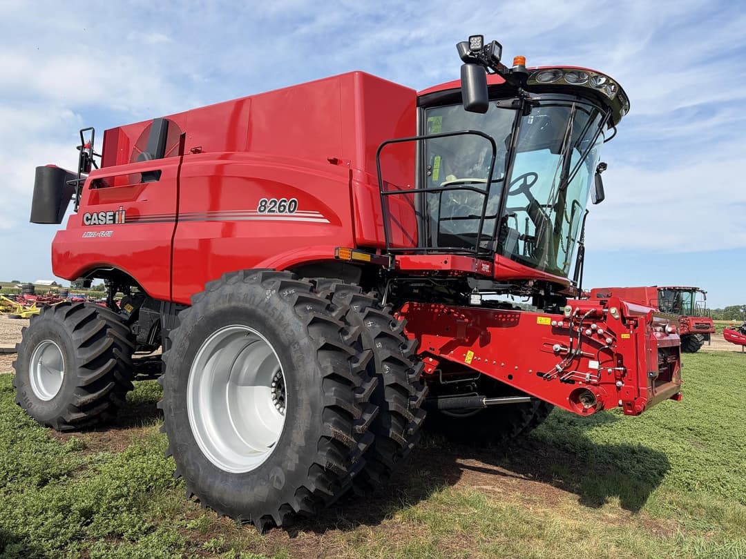 Image of Case IH 8260 Primary image