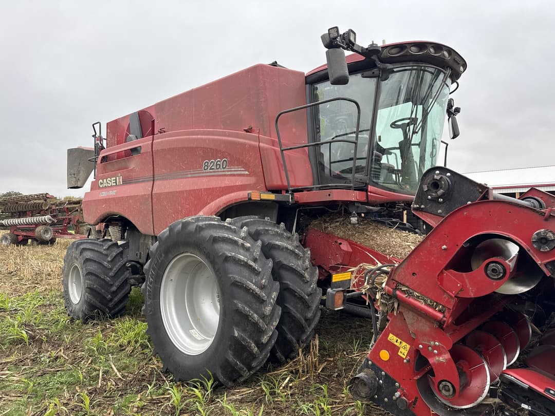 Image of Case IH 8260 Primary image