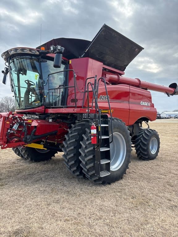 Image of Case IH 8260 equipment image 4