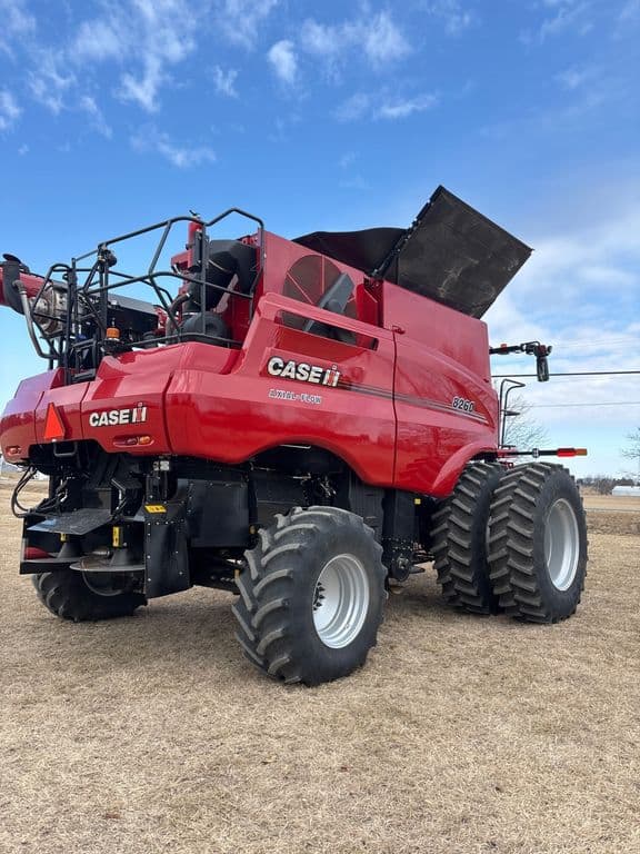 Image of Case IH 8260 equipment image 1