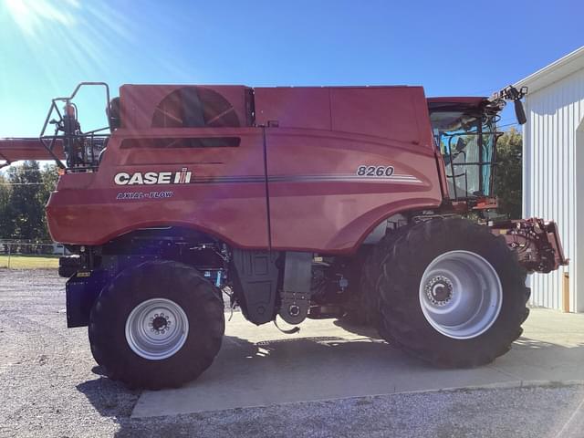 Image of Case IH 8260 equipment image 1