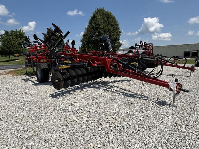 Image of Case IH Ecolo-Tiger 875 equipment image 1