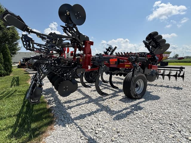 Image of Case IH Ecolo-Tiger 875 equipment image 2