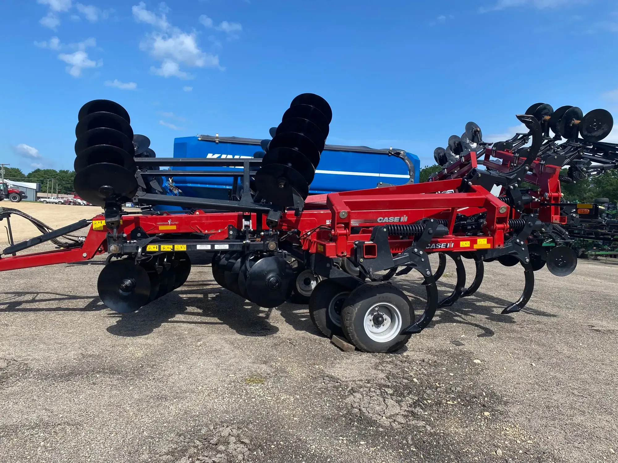 2025 Case IH Ecolo-Tiger 875 Equipment Image0