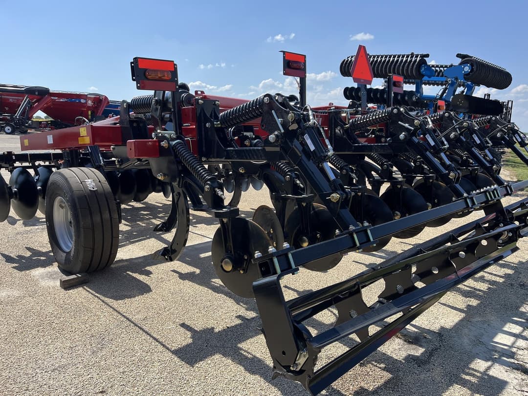 Image of Case IH Ecolo-Tiger 875 Image 1