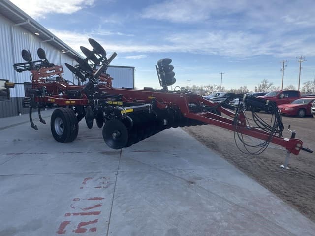 Image of Case IH Ecolo-Tiger 875 equipment image 2