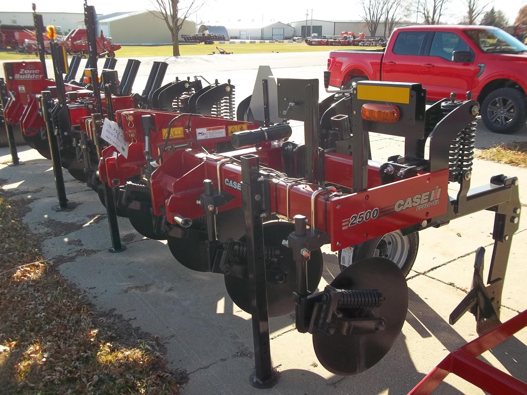 2025 Case IH 2500 Ecolo-Til Equipment Image0