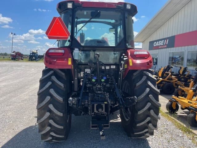 Image of Case IH Farmall 100C equipment image 2