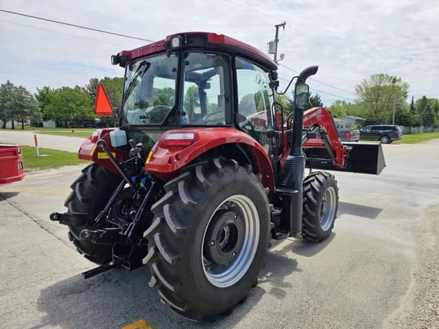 Image of Case IH Farmall 100C equipment image 4