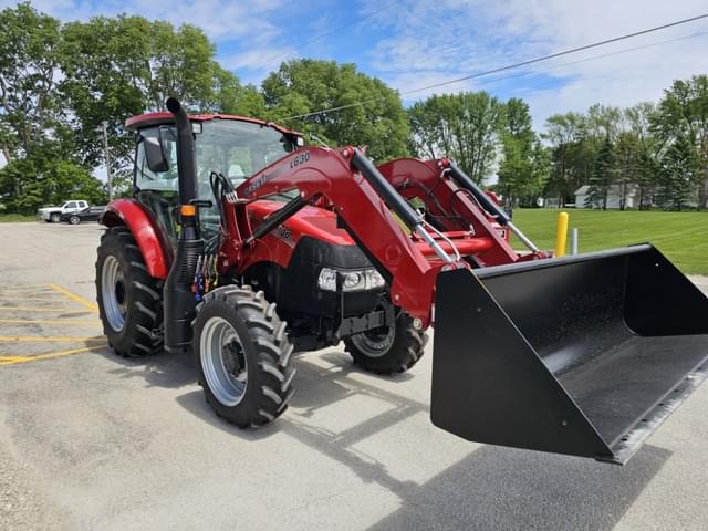 Image of Case IH Farmall 100C equipment image 2