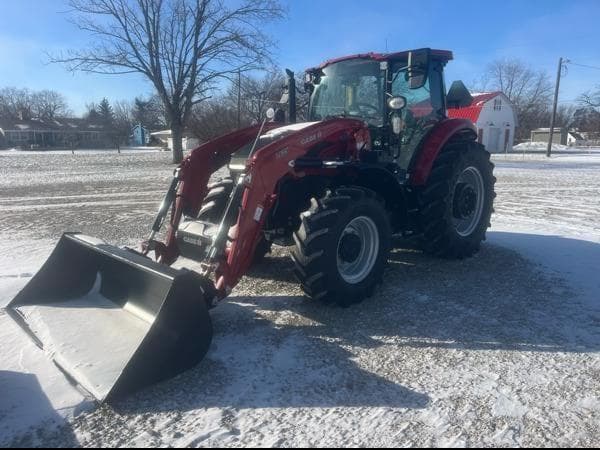 Image of Case IH Farmall 120C equipment image 2