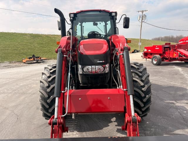 Image of Case IH Farmall 120C equipment image 3