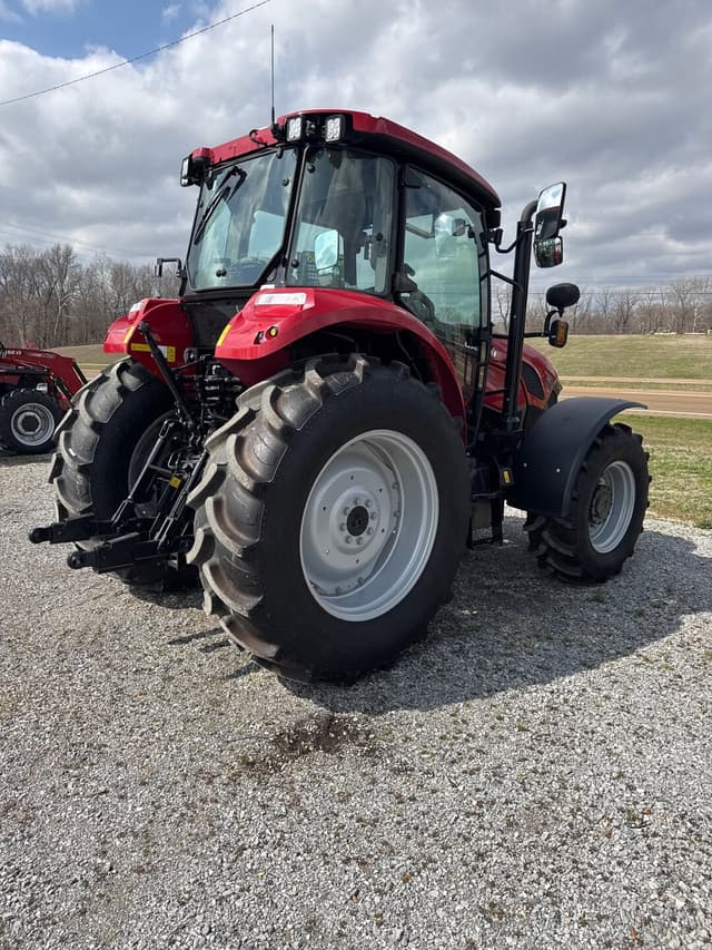 Image of Case IH Farmall 120C equipment image 2
