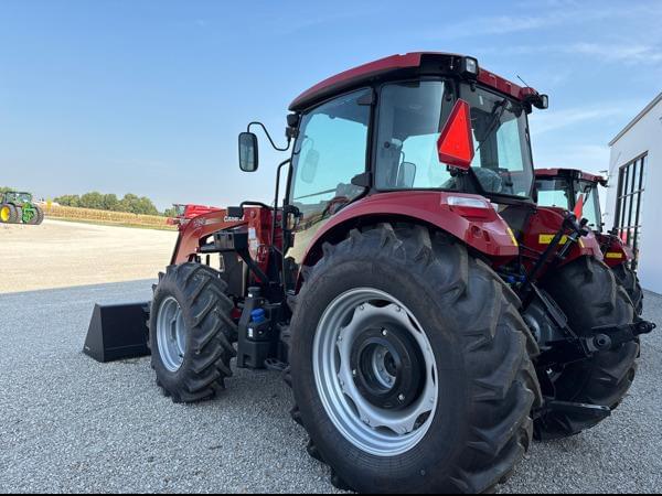 Image of Case IH Farmall 120C equipment image 3