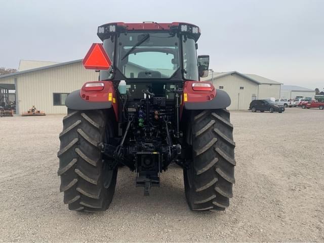 Image of Case IH Farmall 120C equipment image 2